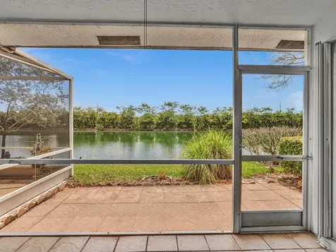 18458 Via Di Sorrento Boca Raton FL 33496