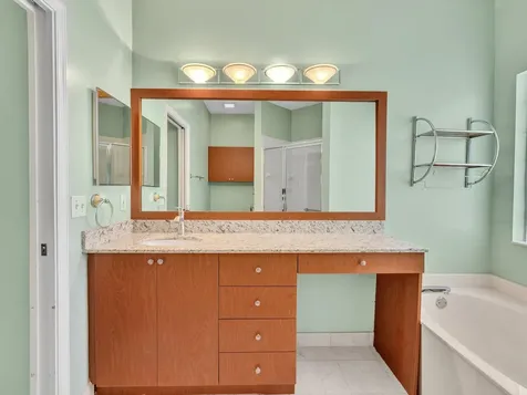 18458 Via Di Sorrento Boca Raton FL 33496