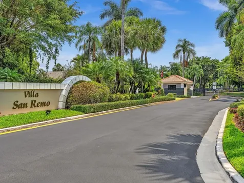 18458 Via Di Sorrento Boca Raton FL 33496