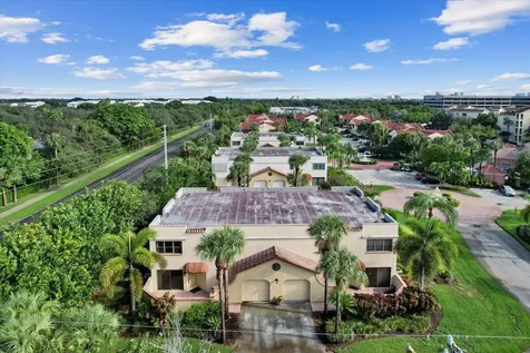 41 Uno Lago Drive Juno Beach FL 33408