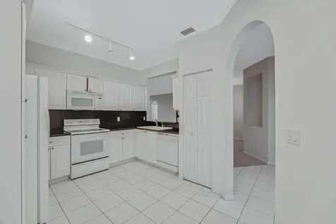 7886 Laina Lane Boynton Beach FL 33437