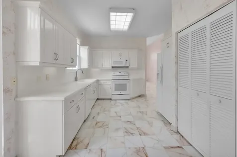 7729 Travlers Tree Drive Boca Raton FL 33433