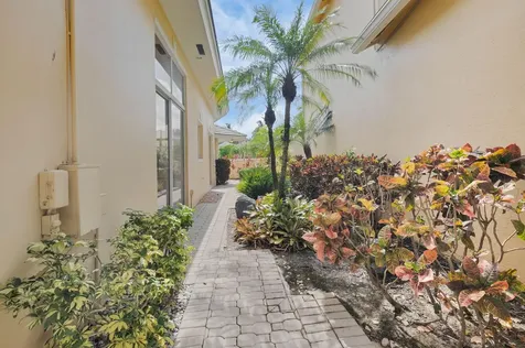 7729 Travlers Tree Drive Boca Raton FL 33433