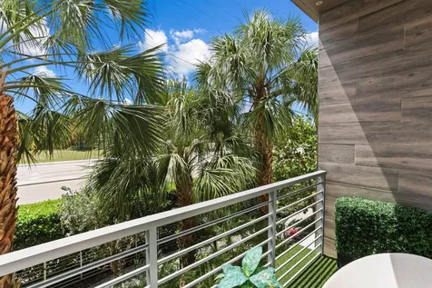 4021 Nw 18th Way Boca Raton FL 33431