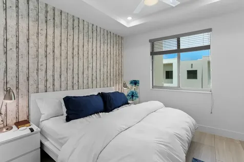 4021 Nw 18th Way Boca Raton FL 33431