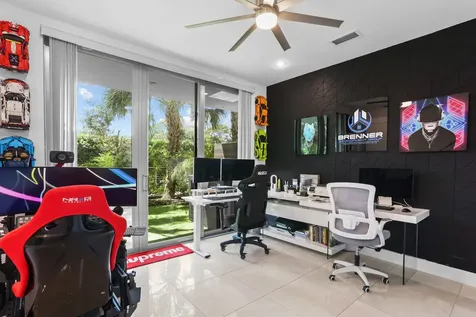 4021 Nw 18th Way Boca Raton FL 33431