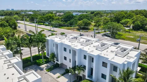 4021 Nw 18th Way Boca Raton FL 33431