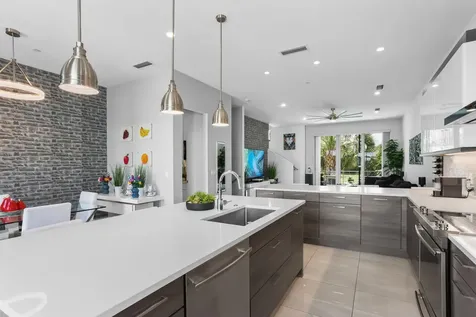 4021 Nw 18th Way Boca Raton FL 33431