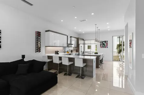 4021 Nw 18th Way Boca Raton FL 33431