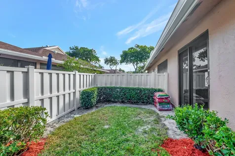8164 Sweetbriar Way Boca Raton FL 33496