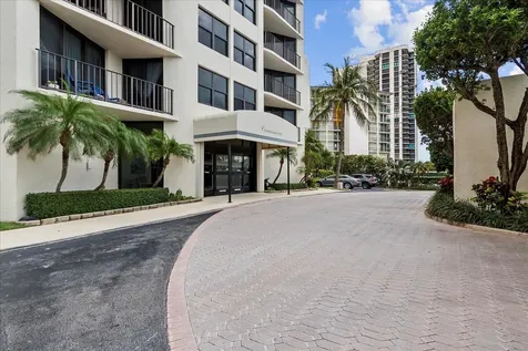 5420 N Ocean Drive Singer Island FL 33404