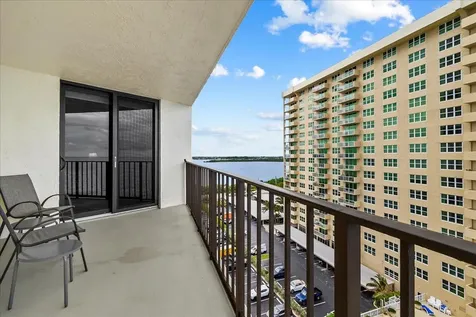 5420 N Ocean Drive Singer Island FL 33404