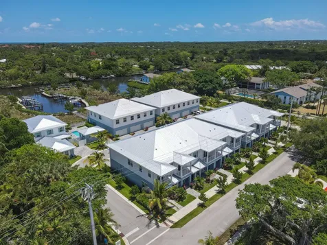 4650 SE Manatee Way Stuart FL 34997