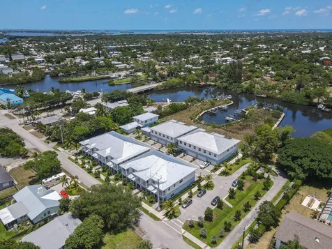 4650 SE Manatee Way Stuart FL 34997