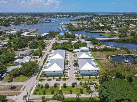 4650 SE Manatee Way Stuart FL 34997
