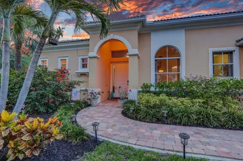 146 Magnolia Way Tequesta FL 33469