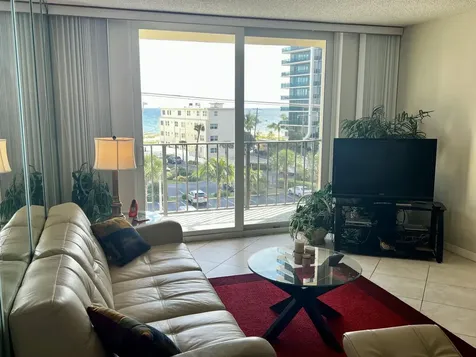 1009 N Ocean Boulevard Pompano Beach FL 33062