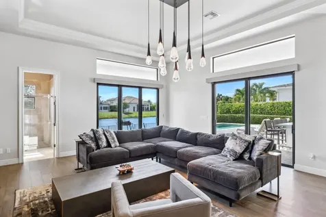 6950 Nw 25th Way Boca Raton FL 33496