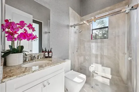 6950 Nw 25th Way Boca Raton FL 33496