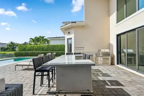 6950 Nw 25th Way Boca Raton FL 33496