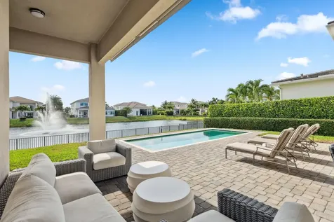 6950 Nw 25th Way Boca Raton FL 33496