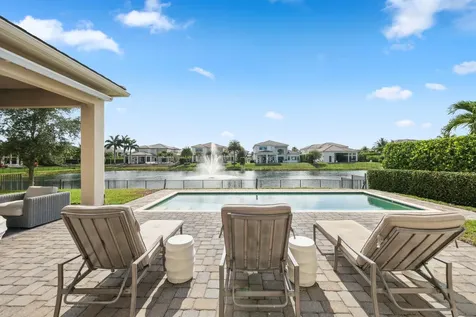 6950 Nw 25th Way Boca Raton FL 33496