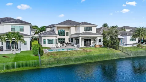 6950 Nw 25th Way Boca Raton FL 33496