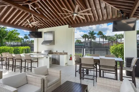 6950 Nw 25th Way Boca Raton FL 33496