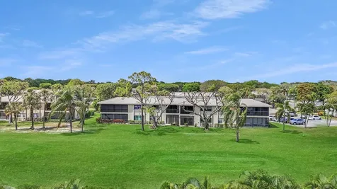 36 Stratford Lane Boynton Beach FL 33436