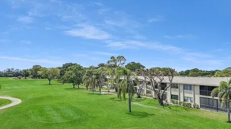 36 Stratford Lane Boynton Beach FL 33436