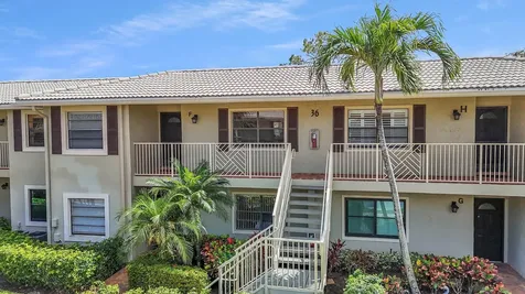 36 Stratford Lane Boynton Beach FL 33436