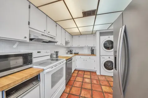 36 Stratford Lane Boynton Beach FL 33436