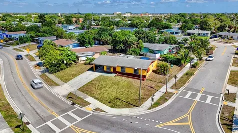 1500 W 13th Street Riviera Beach FL 33404