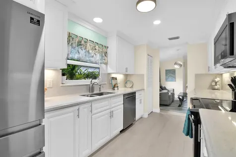 21368 Bridge View Drive Boca Raton FL 33428