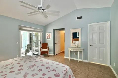 9460 Seagrape Drive Vero Beach FL 32963