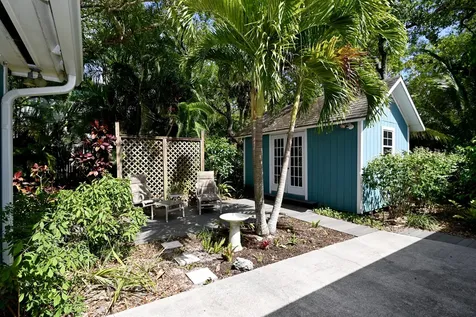 9460 Seagrape Drive Vero Beach FL 32963