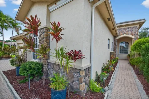 9541 Osprey Isles Boulevard Palm Beach Gardens FL 33412