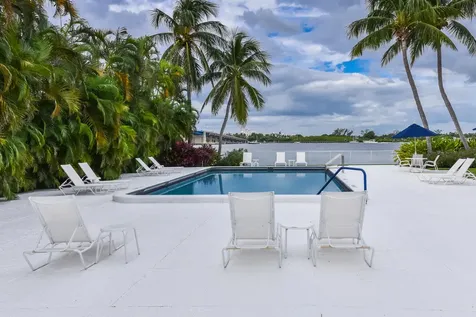 2860 S Ocean Boulevard Palm Beach FL 33480