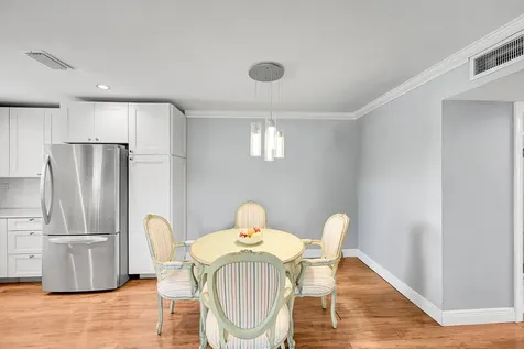4585 Nw 3rd Street Delray Beach FL 33445