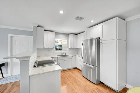 4585 Nw 3rd Street Delray Beach FL 33445