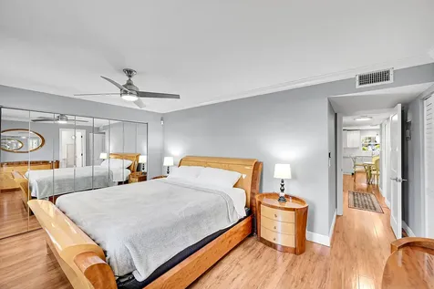 4585 Nw 3rd Street Delray Beach FL 33445