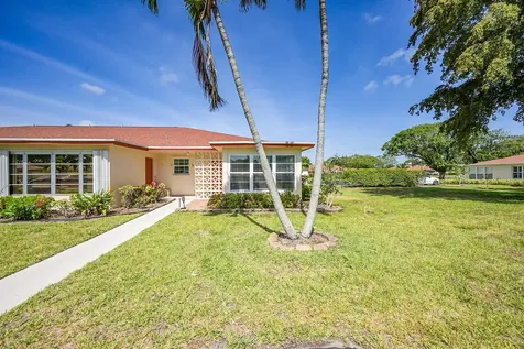 4585 Nw 3rd Street Delray Beach FL 33445