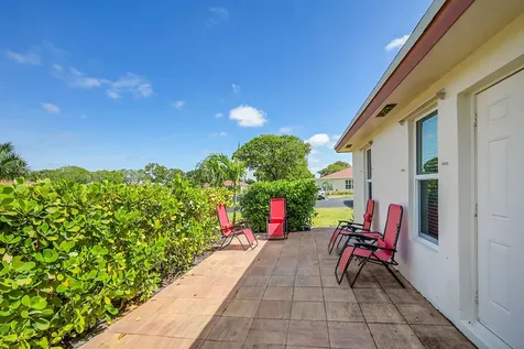 4585 Nw 3rd Street Delray Beach FL 33445