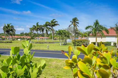 4585 Nw 3rd Street Delray Beach FL 33445