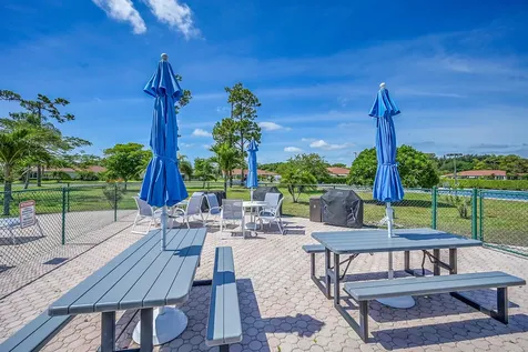 4585 Nw 3rd Street Delray Beach FL 33445