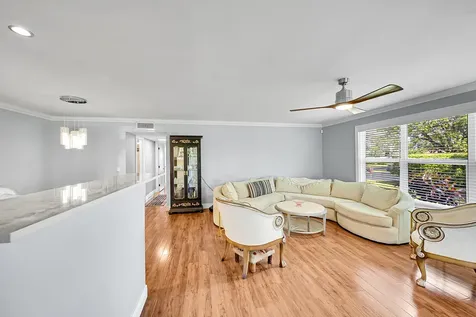 4585 Nw 3rd Street Delray Beach FL 33445