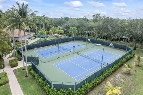 8595 Via Serena Boca Raton FL 33433