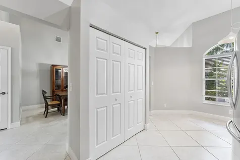 8595 Via Serena Boca Raton FL 33433