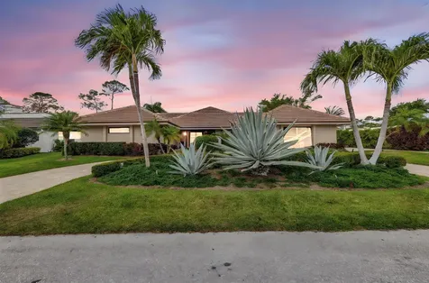 4668 Wildewood Drive Delray Beach FL 33445