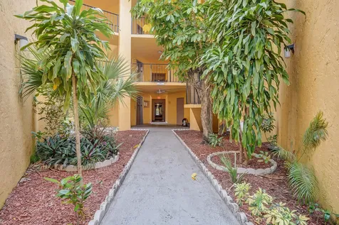 4364 Nw 9th Avenue Deerfield Beach FL 33064